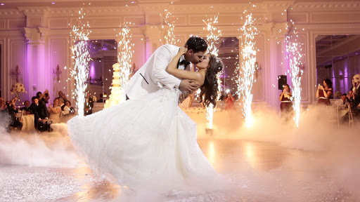 Read more about the article Indoor Wedding Fireworks
